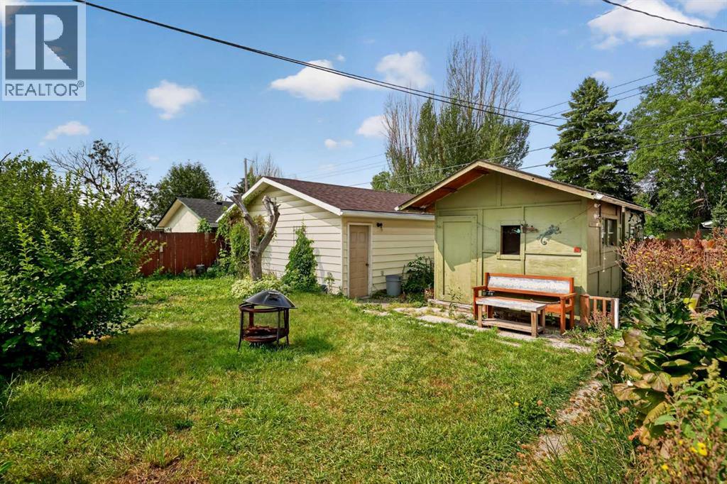 7935 Huntwick Hill NE - Image 34