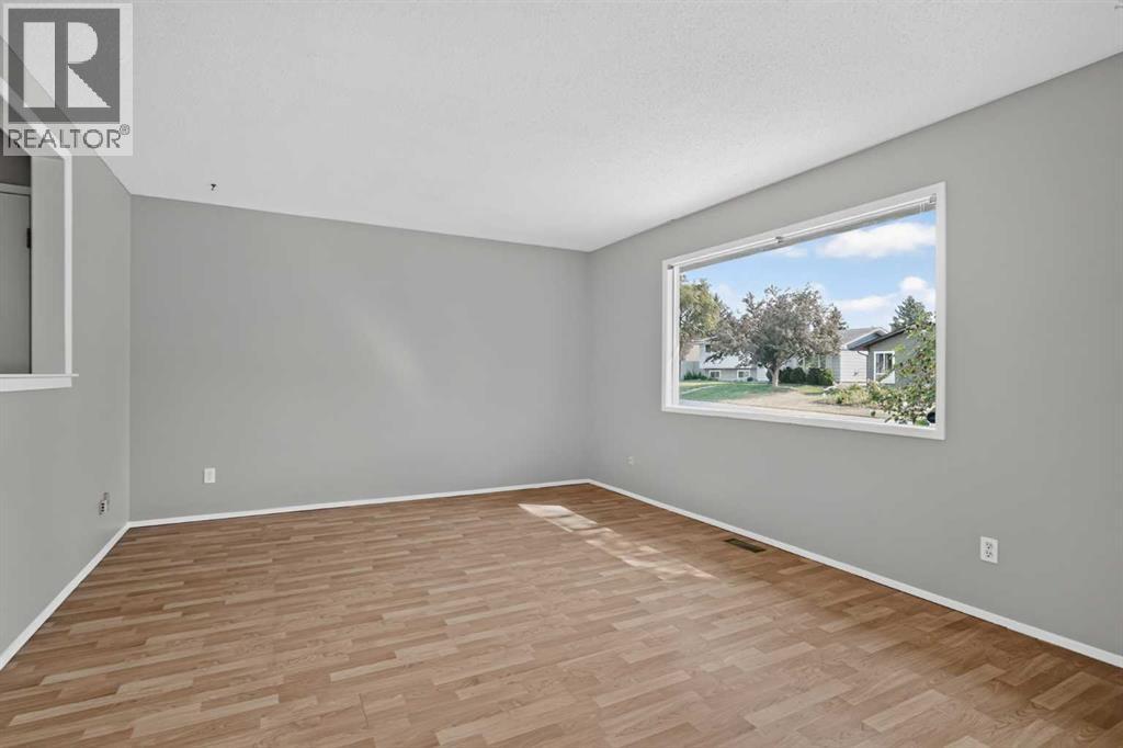 7935 Huntwick Hill NE - Image 8