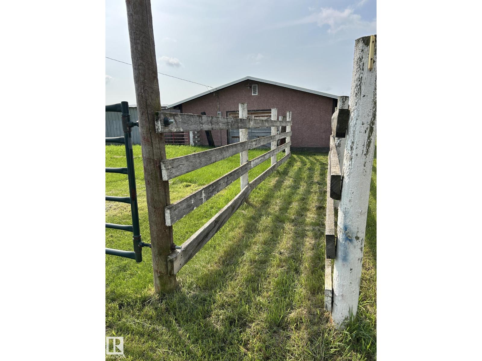 22529 twp rd 590 - Image 57