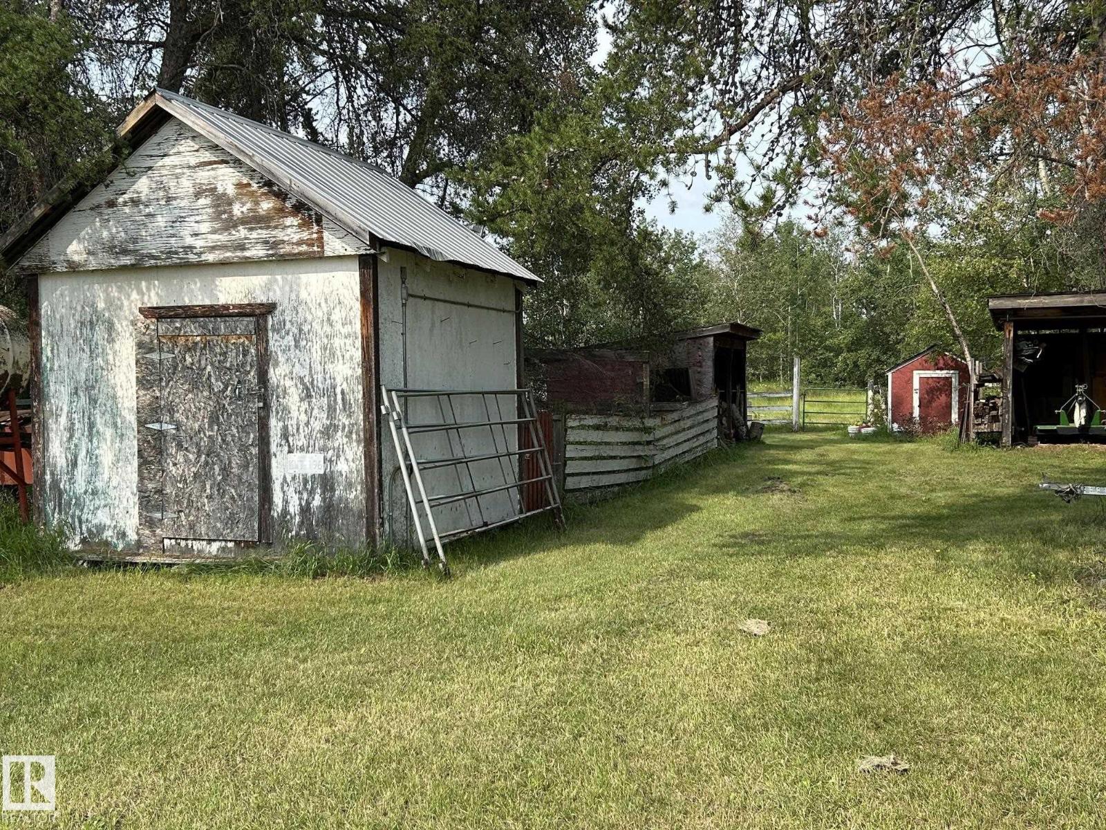 22529 twp rd 590 - Image 60
