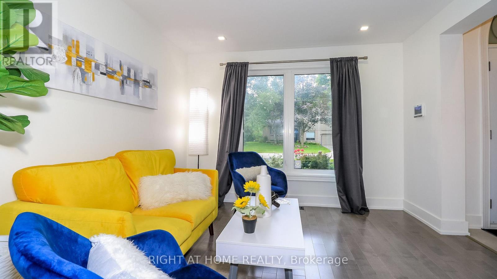 8 SUNSET STREET - Image 14