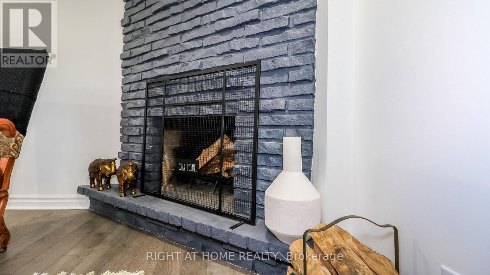 8 SUNSET STREET - Image 20