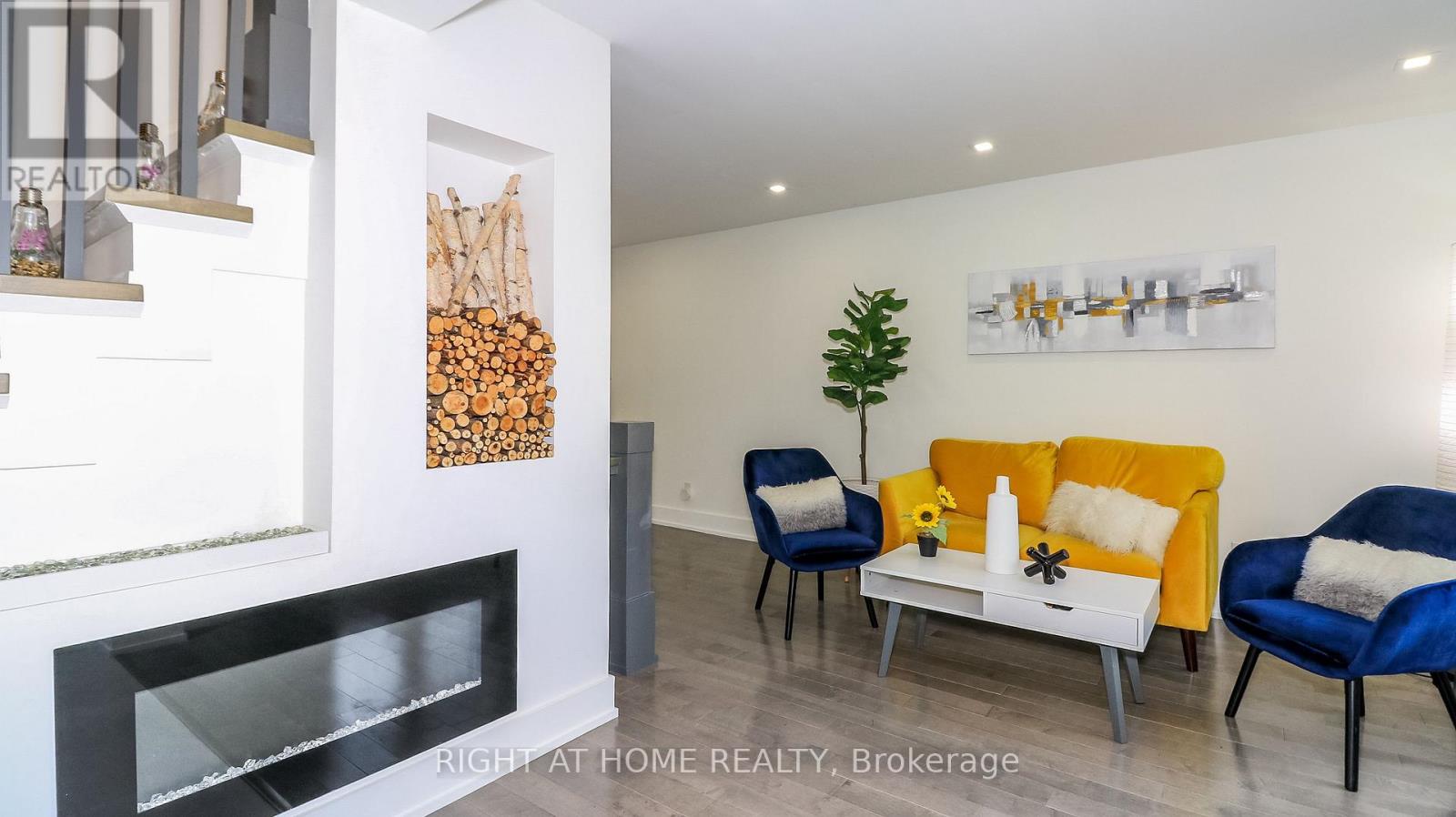 8 SUNSET STREET - Image 27