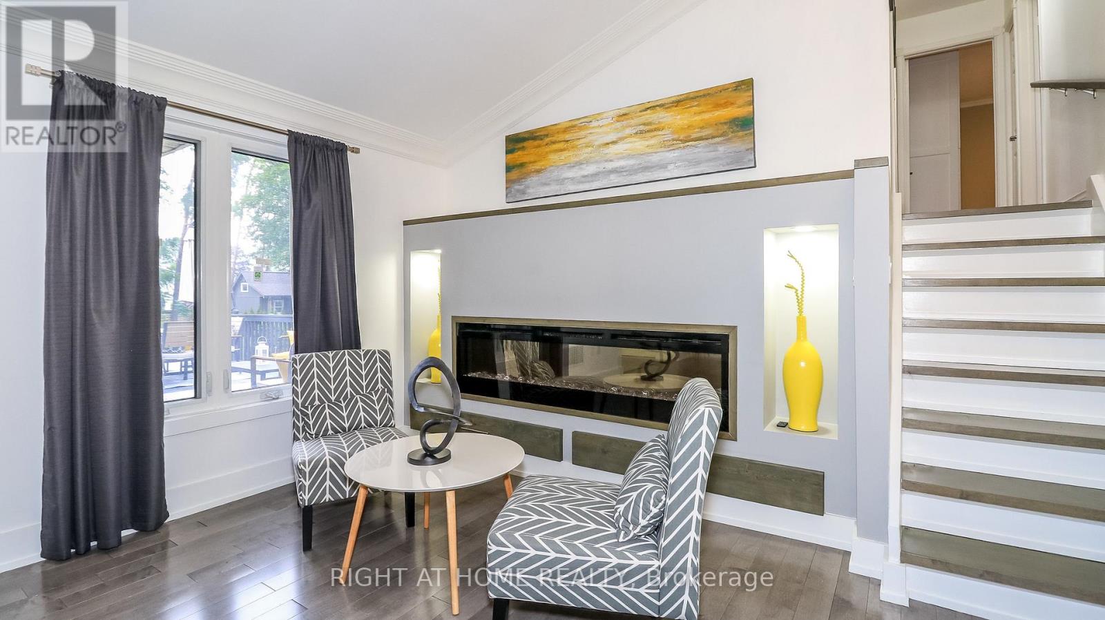8 SUNSET STREET - Image 28