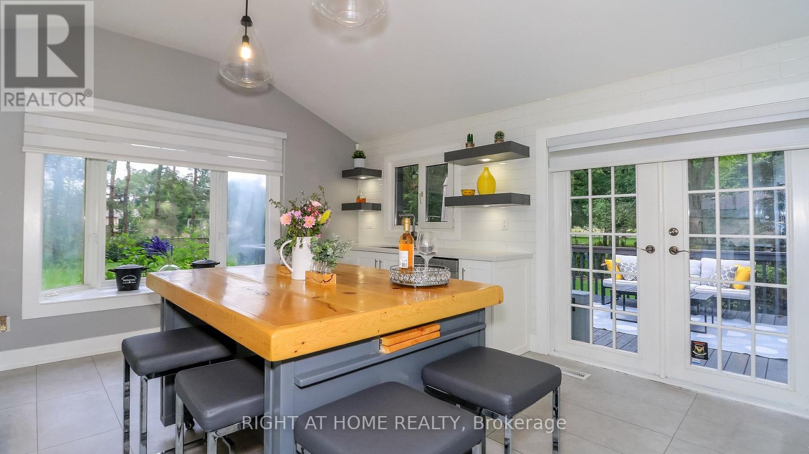 8 SUNSET STREET - Image 39