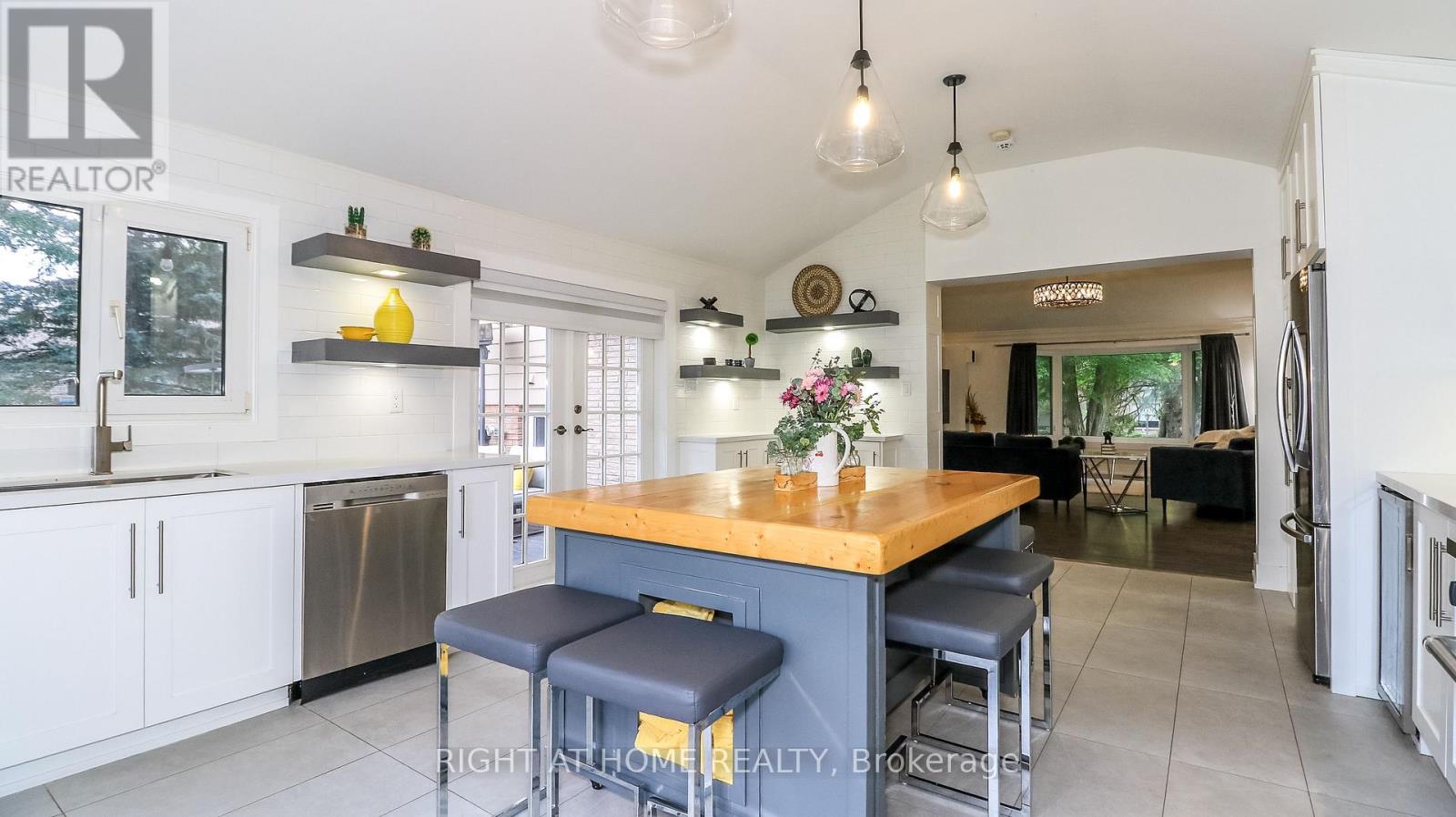 8 SUNSET STREET - Image 41