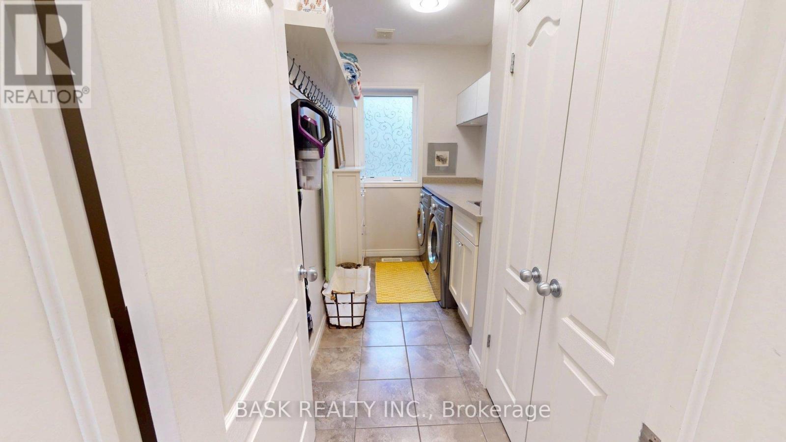 1 ST. PAUL'S PLACE - Image 27