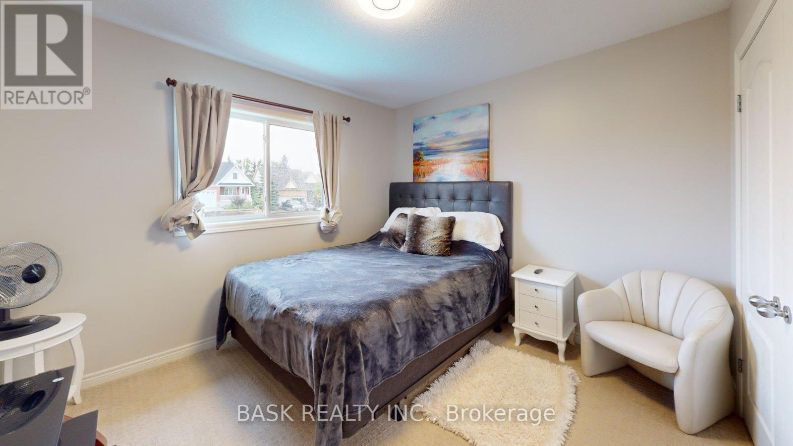 1 ST. PAUL'S PLACE - Image 29