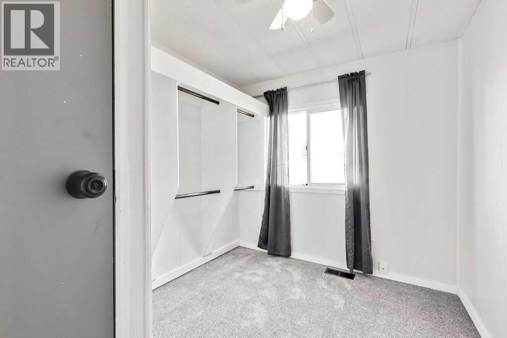 6220 17 Avenue Southeast - Photo 20