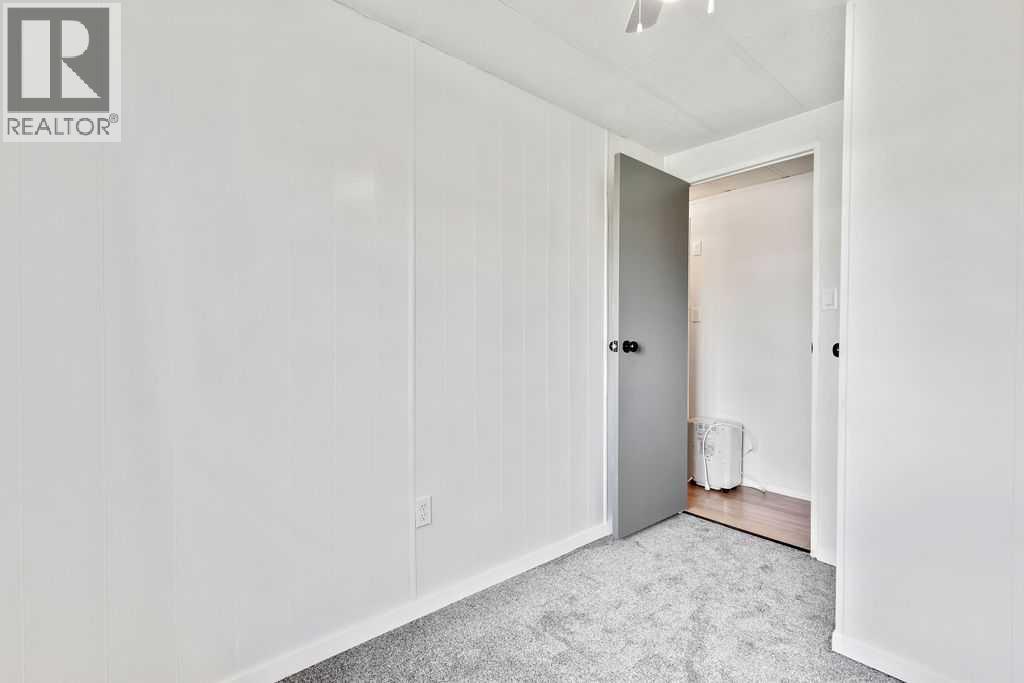 6220 17 Avenue Southeast - Photo 21