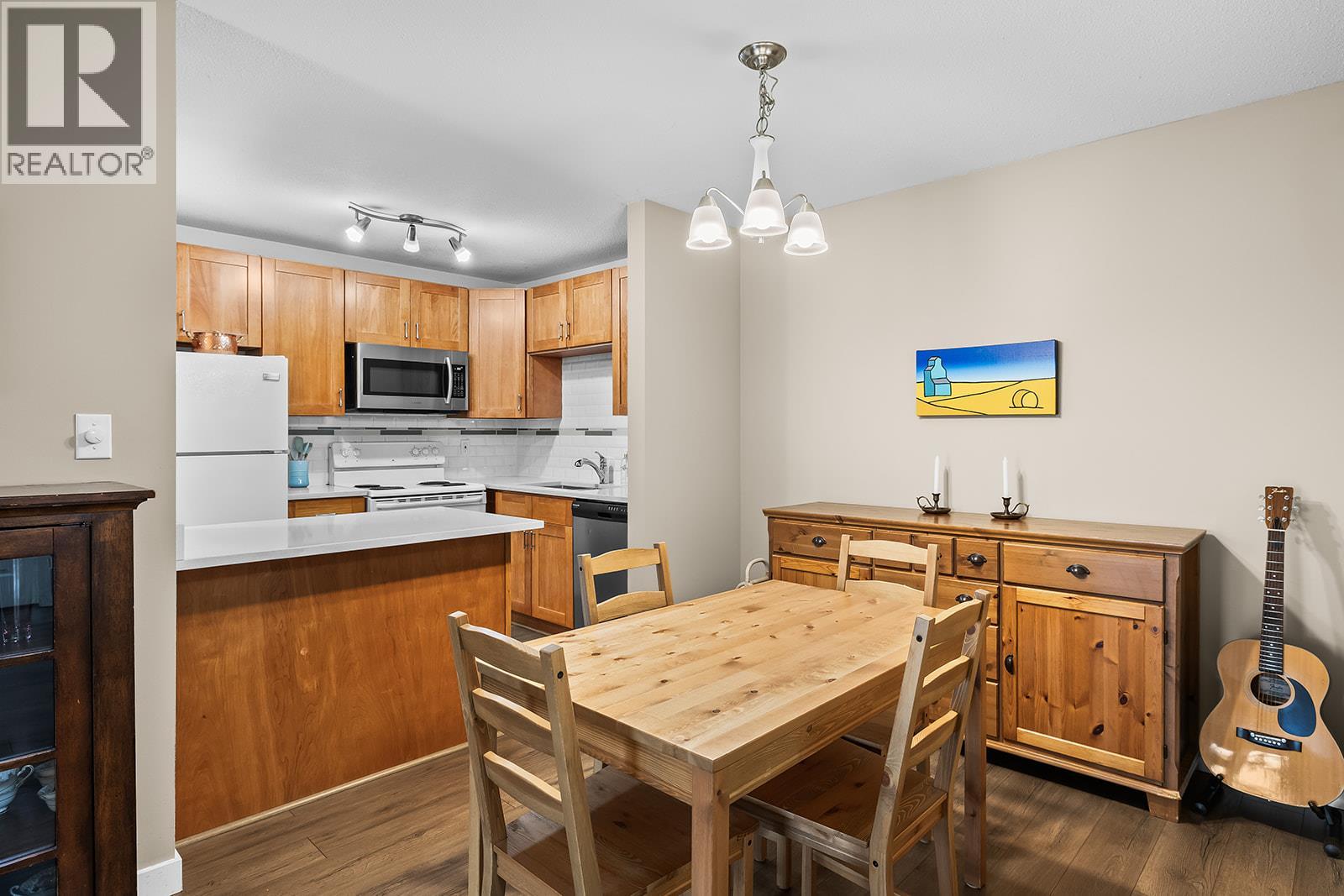 #104B 735 Cook Road - 17