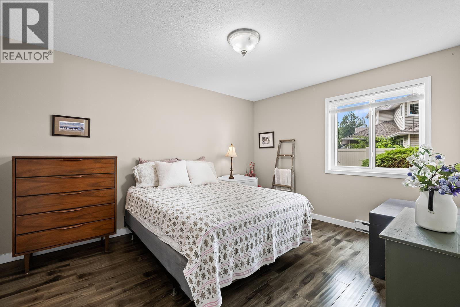 #104B 735 Cook Road - 22