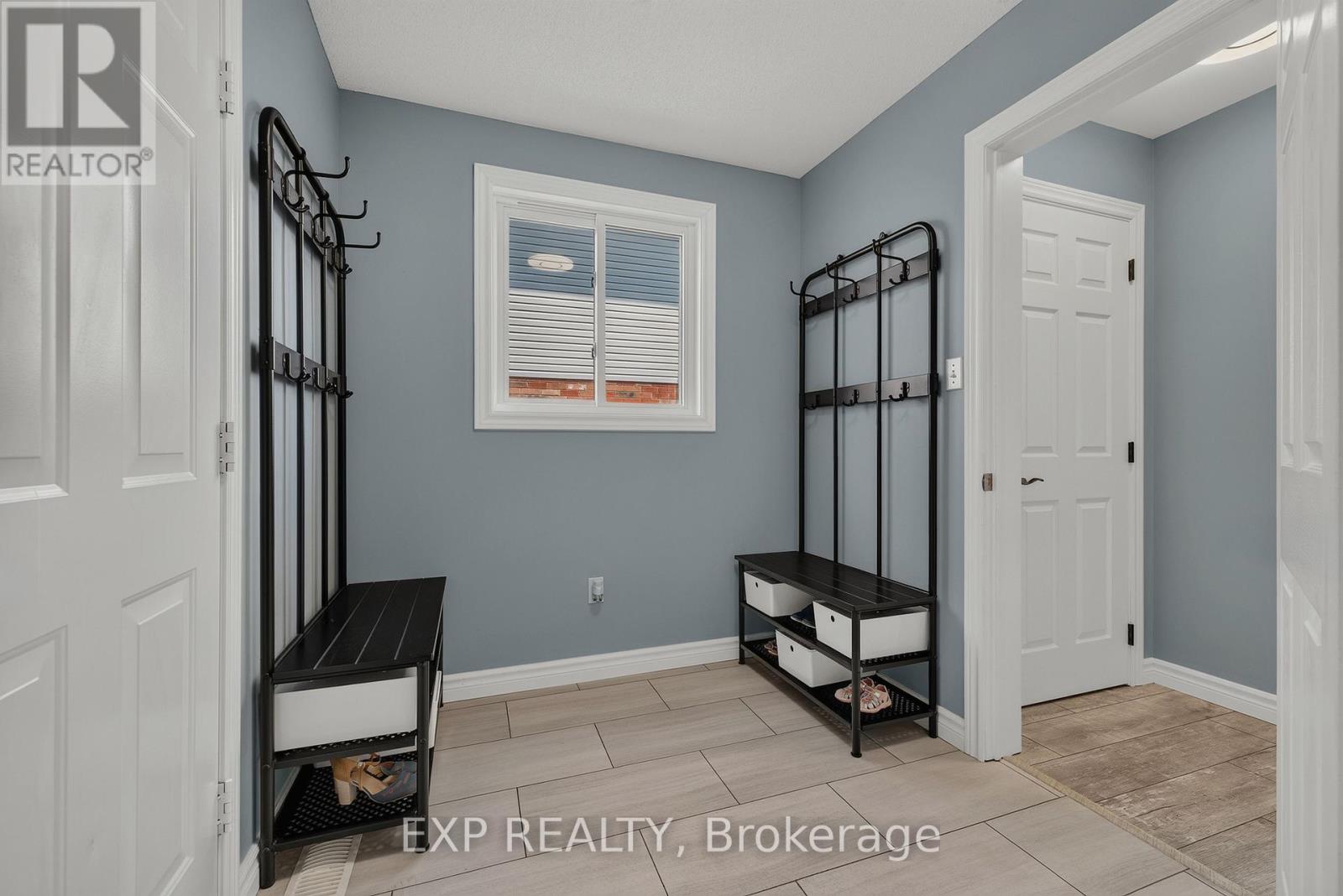 11 MAPLE STREET - Image 15