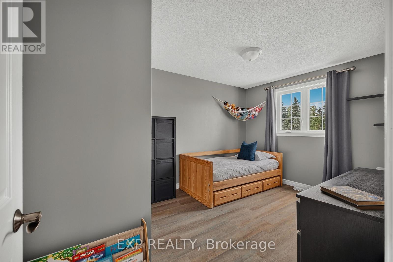 11 MAPLE STREET - Image 20