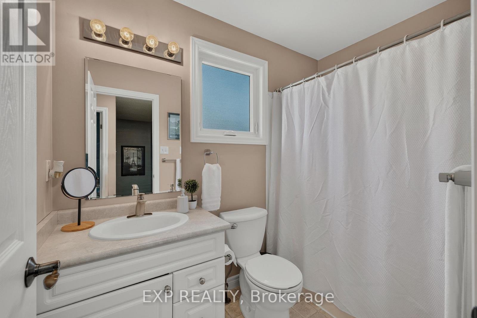 11 MAPLE STREET - Image 21