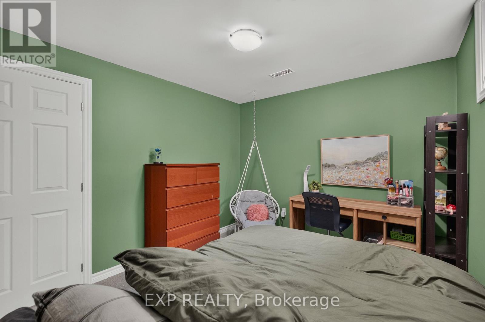 11 MAPLE STREET - Image 28