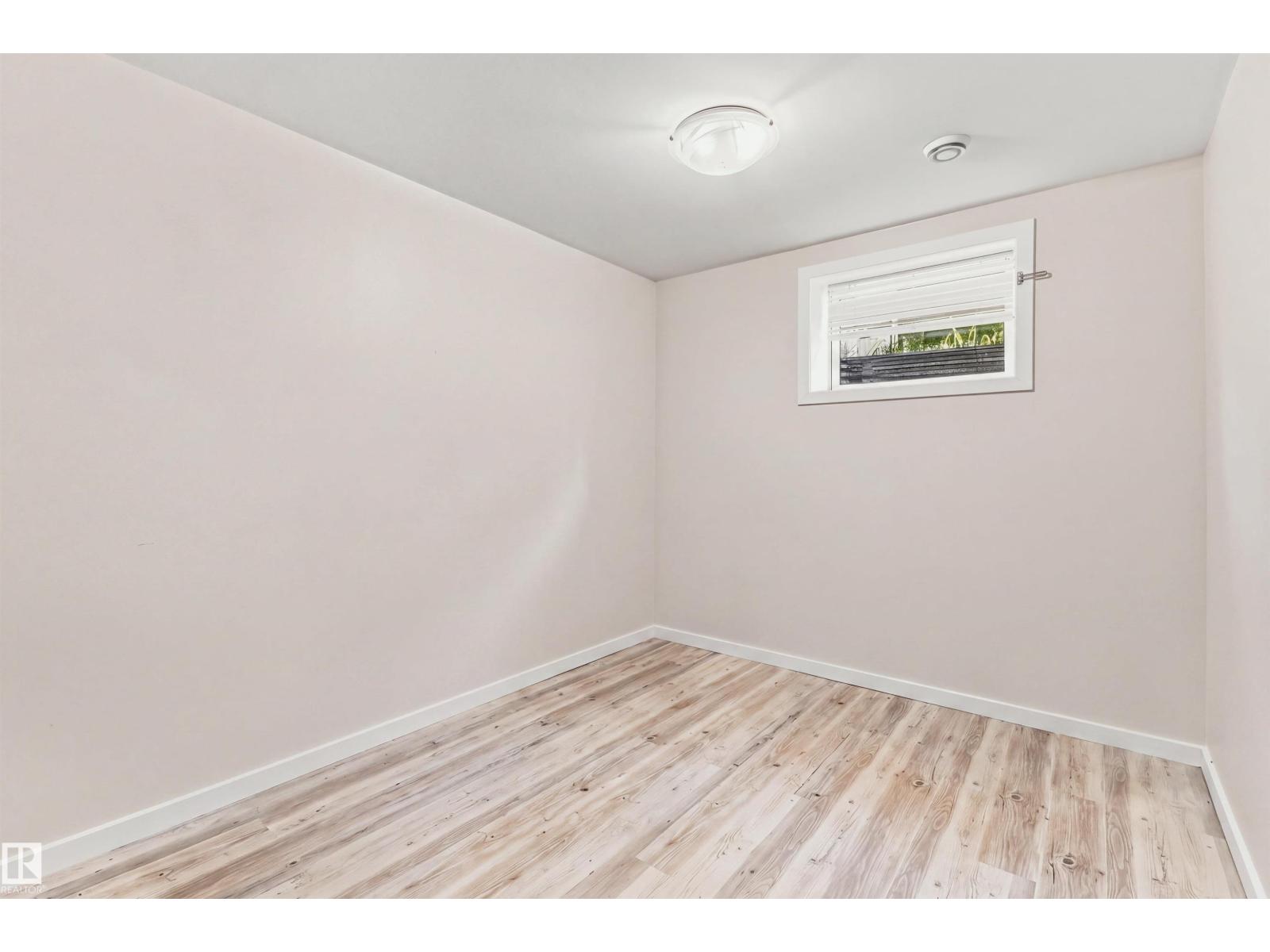 7407 187 ST NW - 19