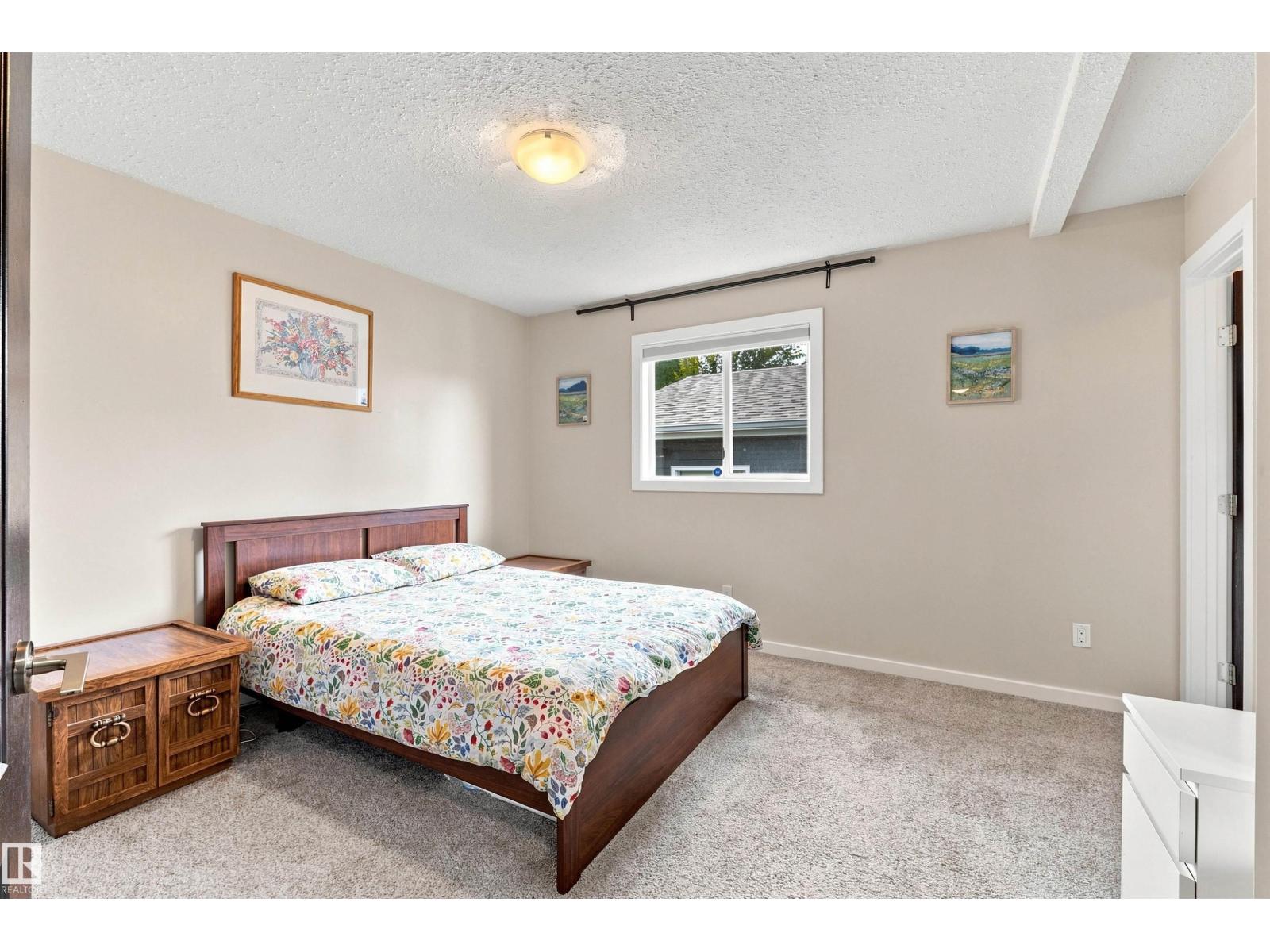 7407 187 ST NW - 11