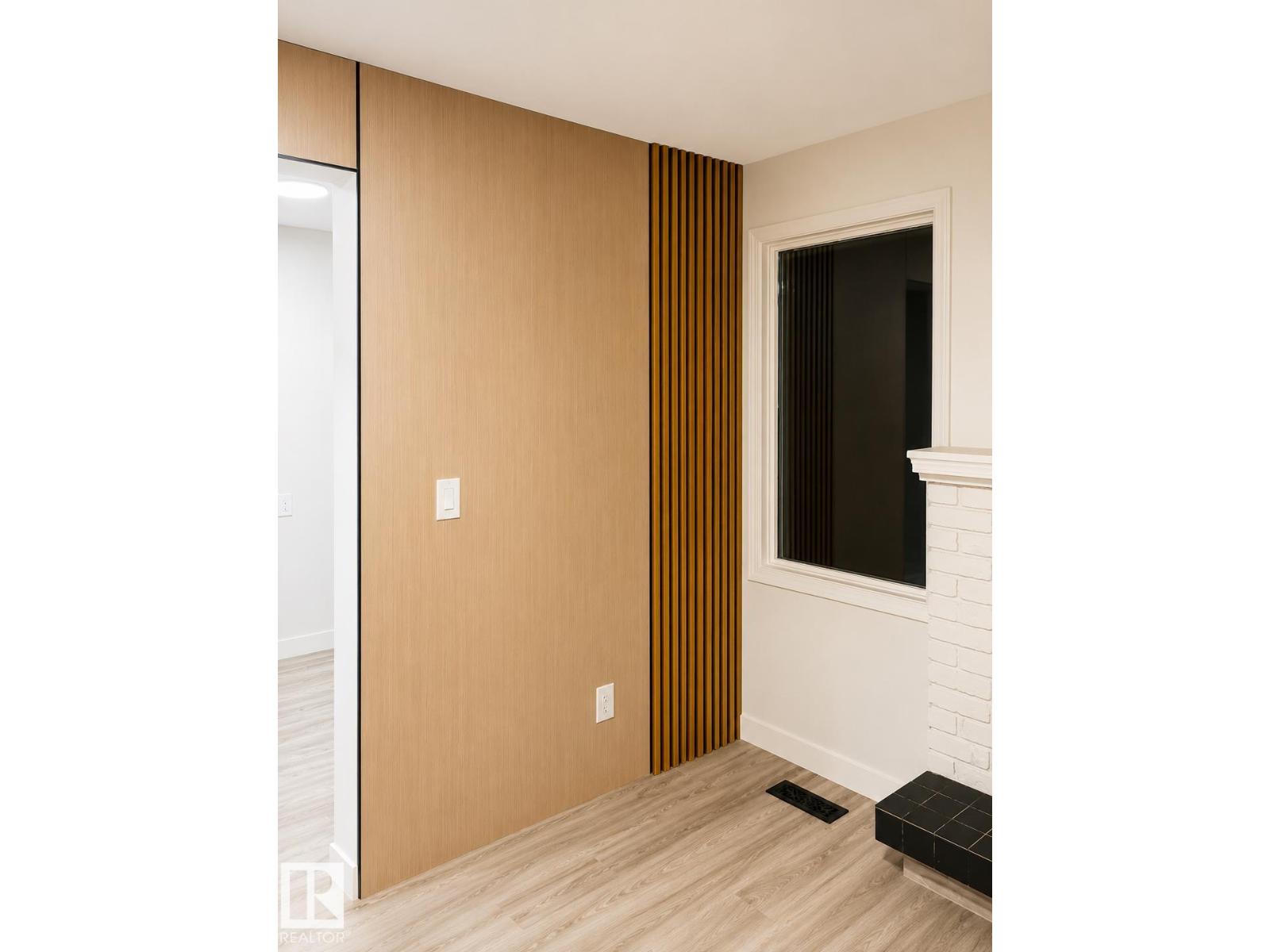 13833 24 ST W NW - 8