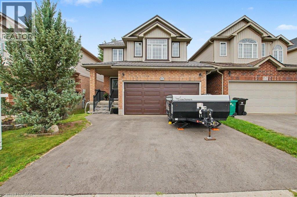 568 ROBERT FERRIE Drive — photo 2