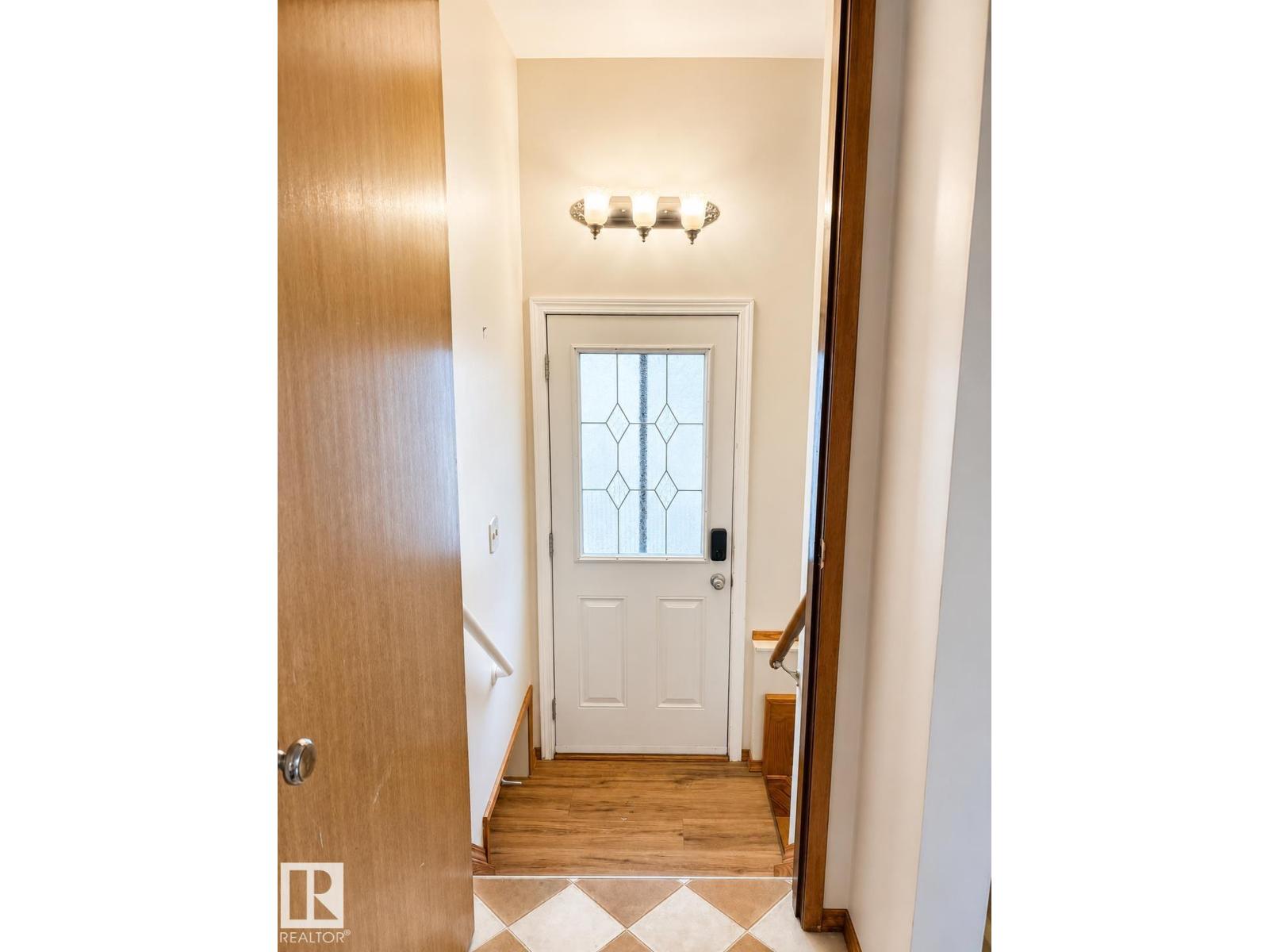 9024 60 Street NW - Photo 34