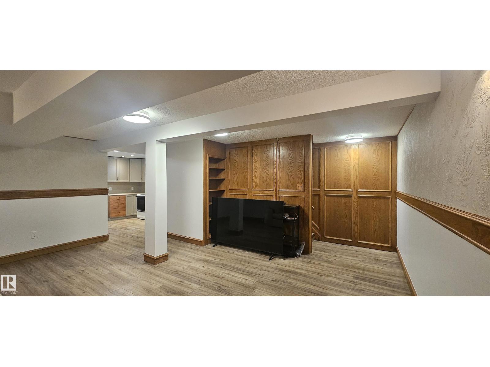 9024 60 Street NW - Photo 36