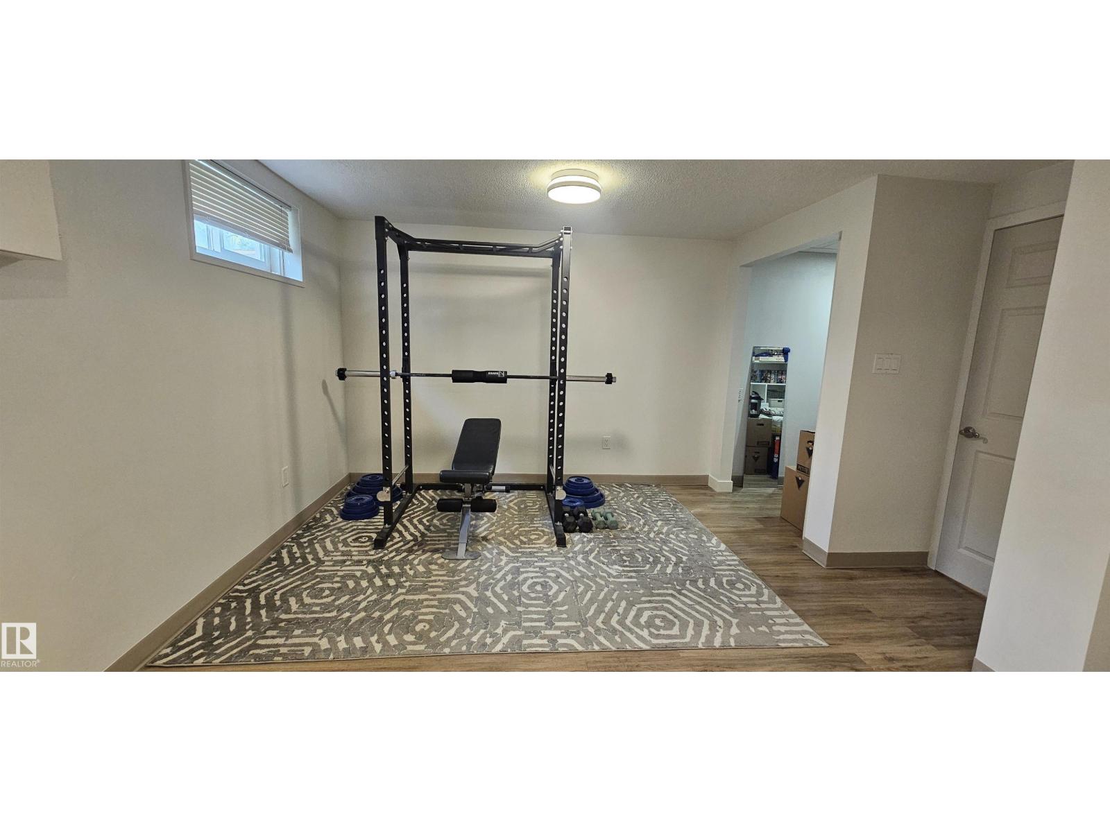 9024 60 ST NW - 48
