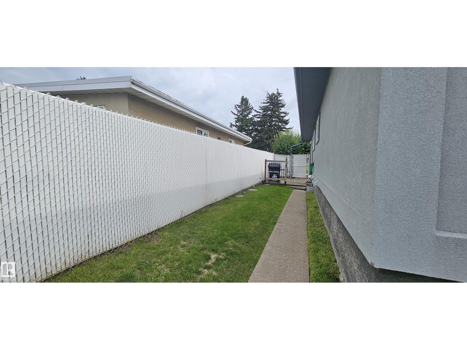 9024 60 ST NW - Image 54
