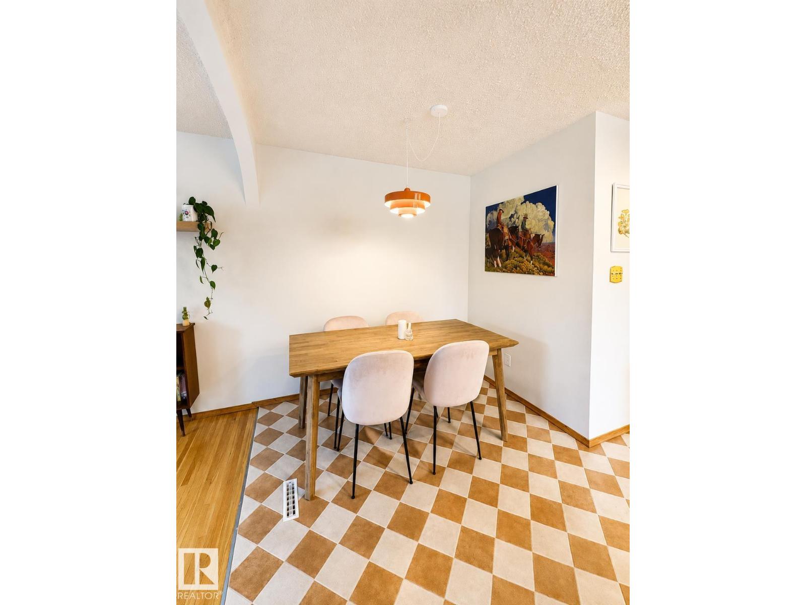 9024 60 Street NW - Photo 9
