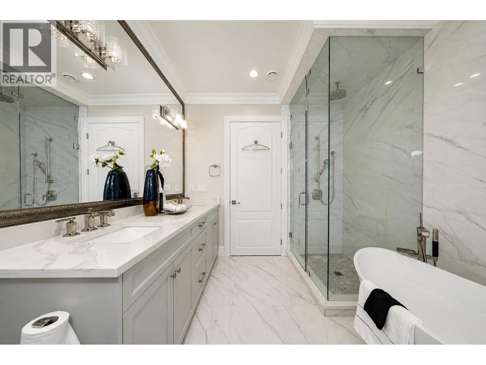 4627 W 15TH AVENUE, Vancouver
