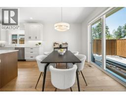 Entrance - 409 Hummingbird Pl, Parksville, BC V9P1K1 Photo 11