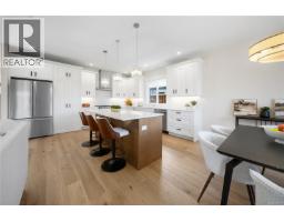 Primary Bedroom - 409 Hummingbird Pl, Parksville, BC V9P1K1 Photo 7