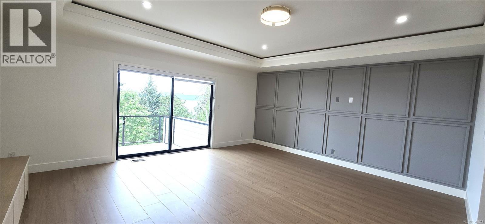 100 ROYAL PACIFIC Way - Image 44