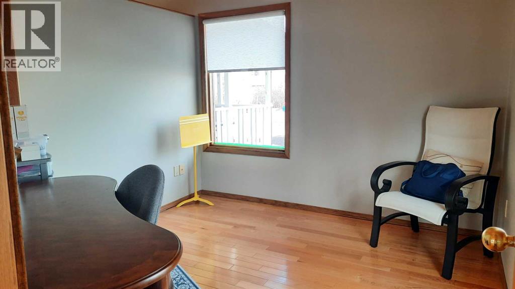241 4 Street - Image 14