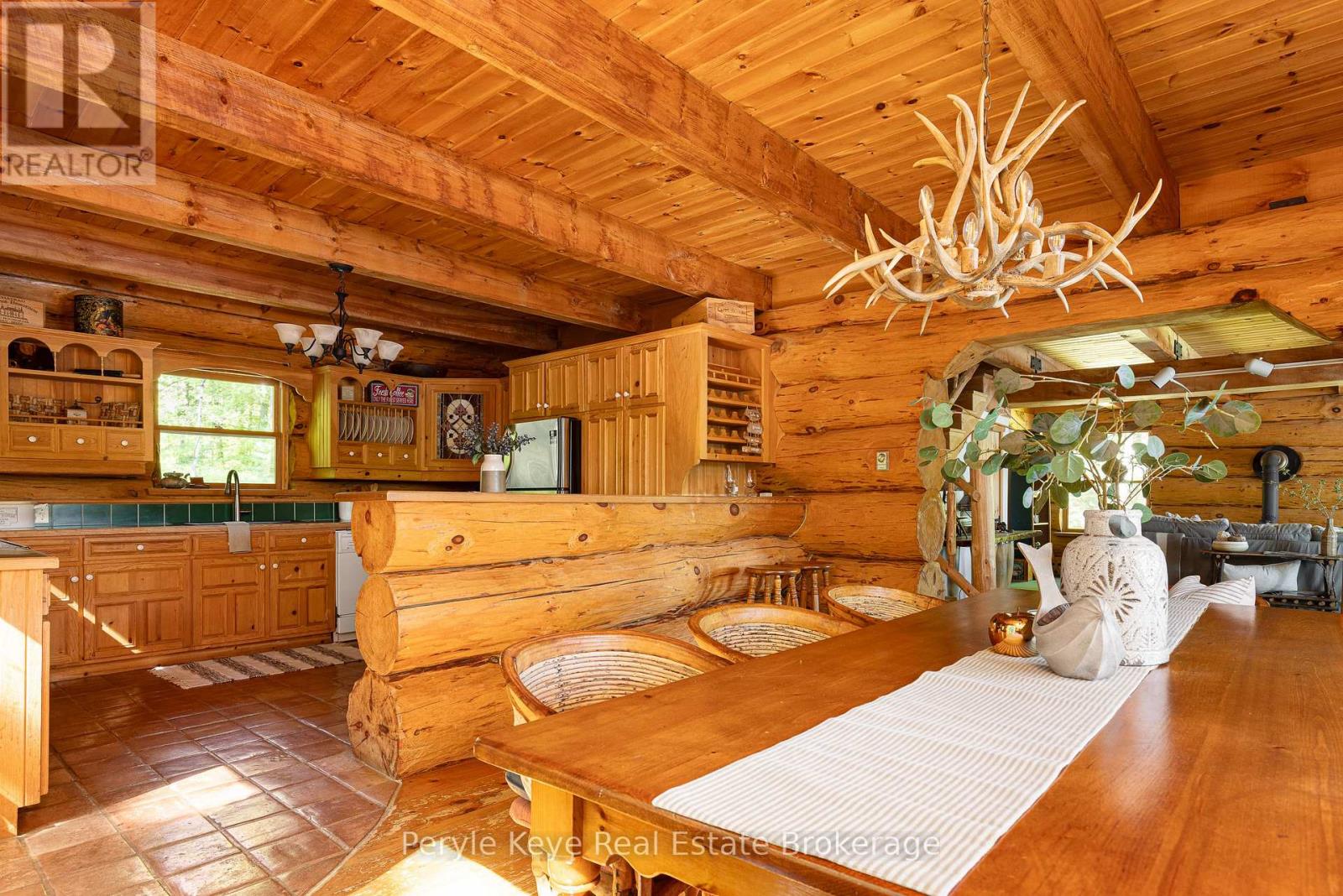 22-26 TAYLOR ISLAND - Image 27