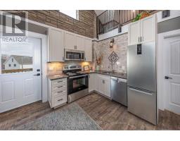 Loft - 1 - 45 Chestnut Street, Kingston, ON K7K3X4 Photo 6