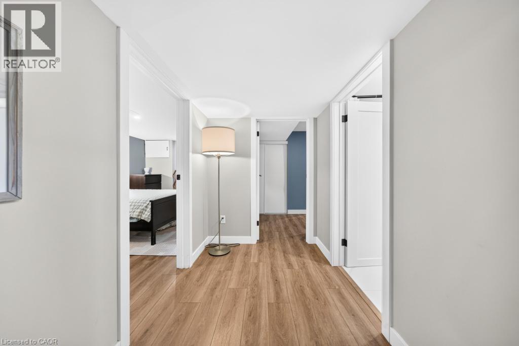 7 WALLIS Avenue - Image 29