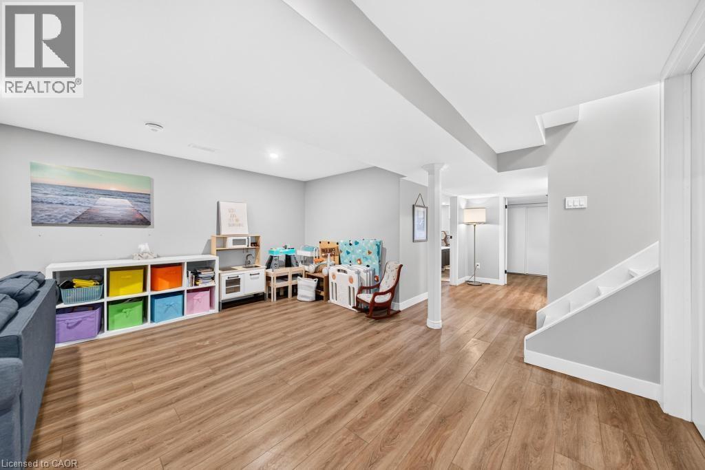 7 WALLIS Avenue - Image 36