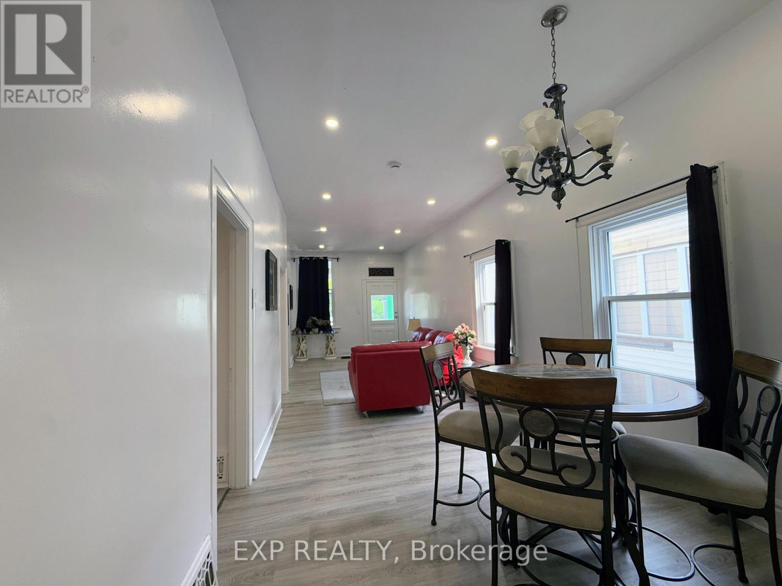 1025 YORK STREET - 11