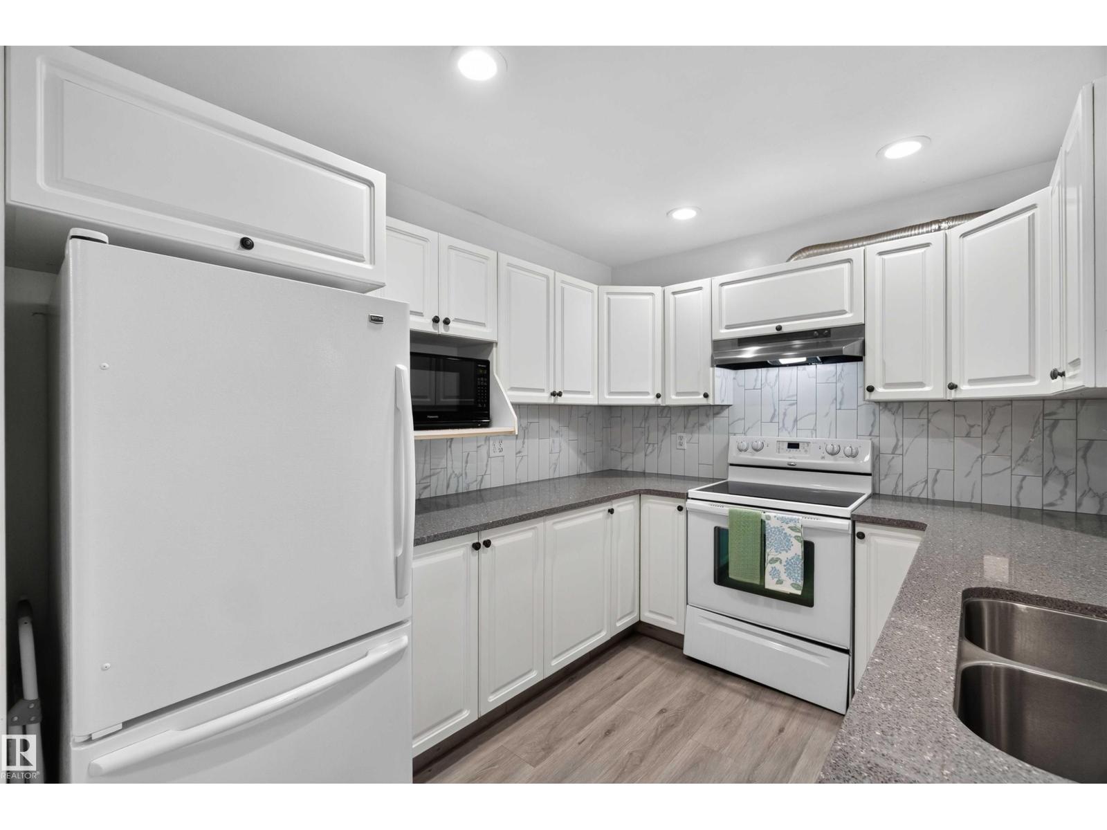 28 3645 145 Avenue NW - Photo 15