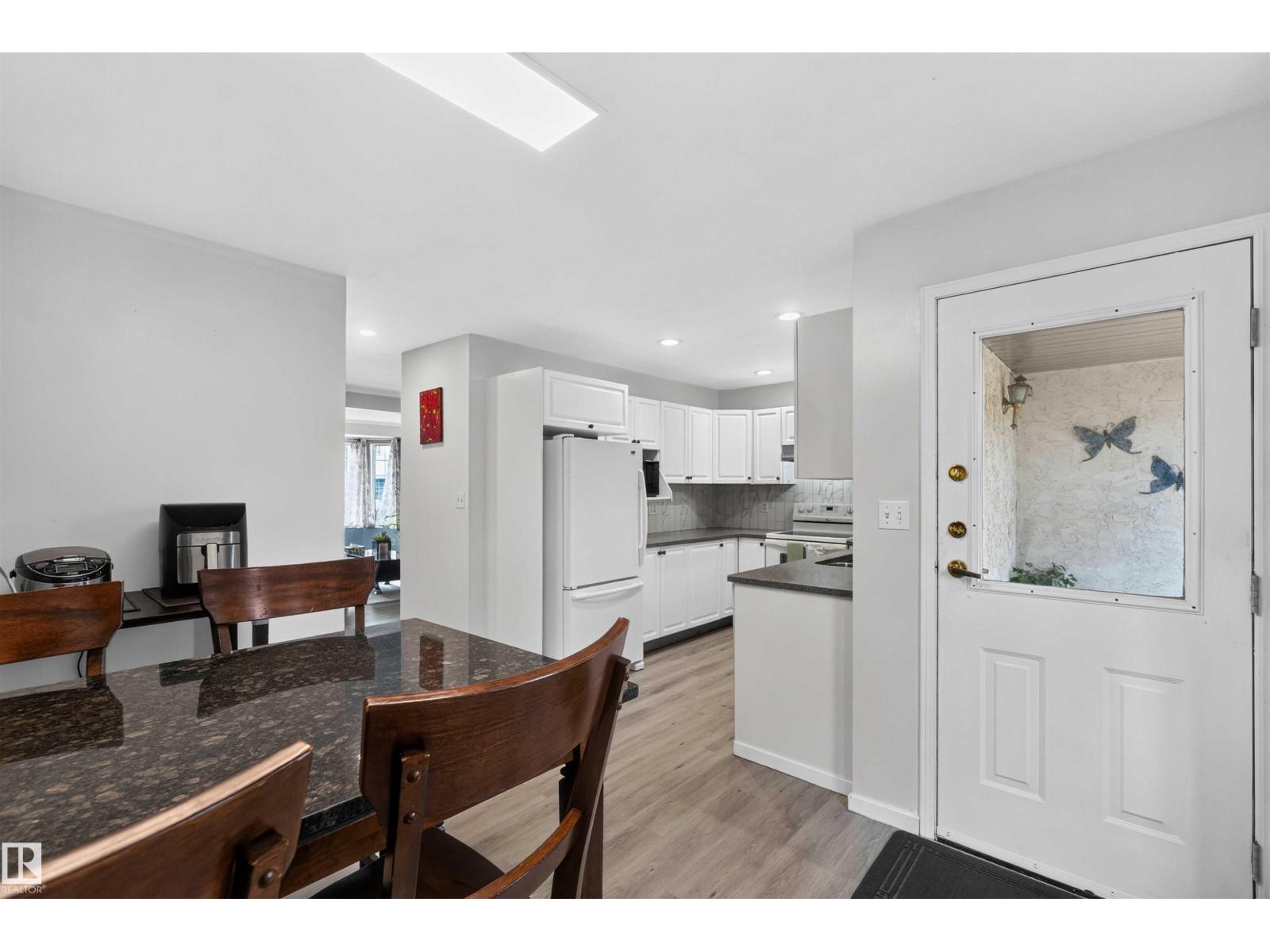 28 3645 145 Avenue NW - Photo 20