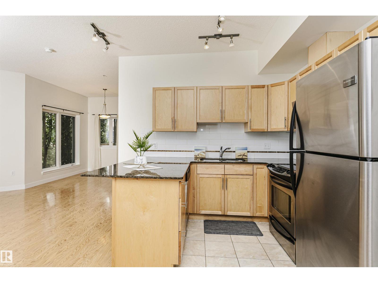 #219 10333 112 ST NW - 10