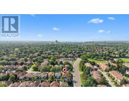 1 Strathbury Street, Ottawa, ON K2G5M9 Photo 41