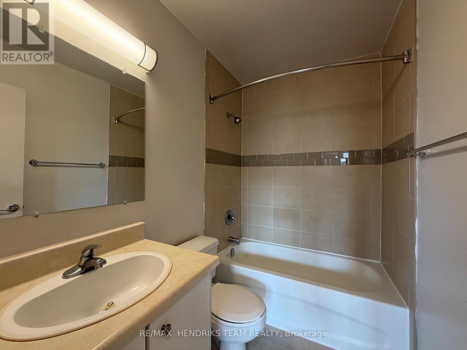 403 - 49 LEASIDE DRIVE, St. Catharines (Carlton/Bunting) — photo 9