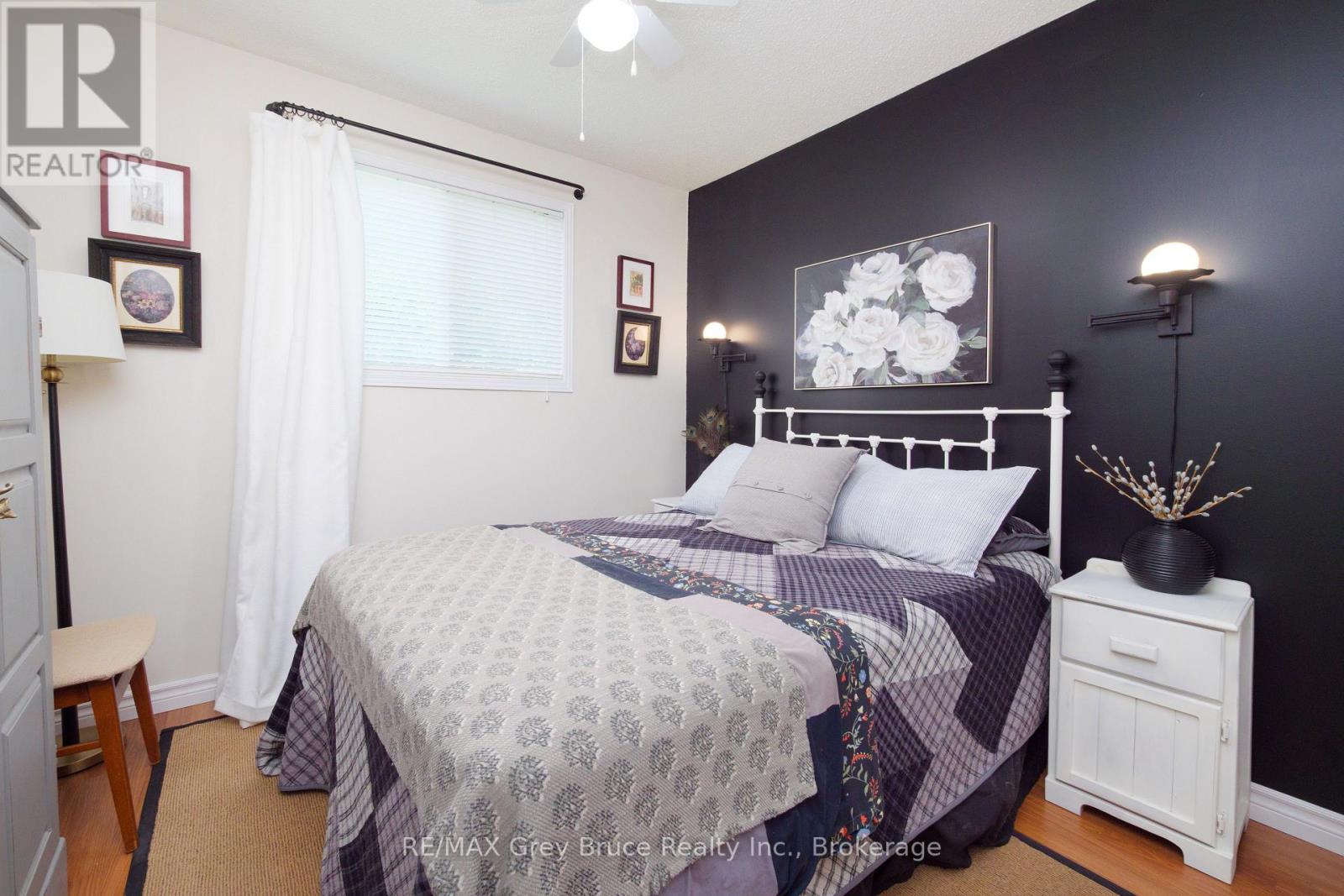 46 SHAMROCK BOULEVARD - Image 17