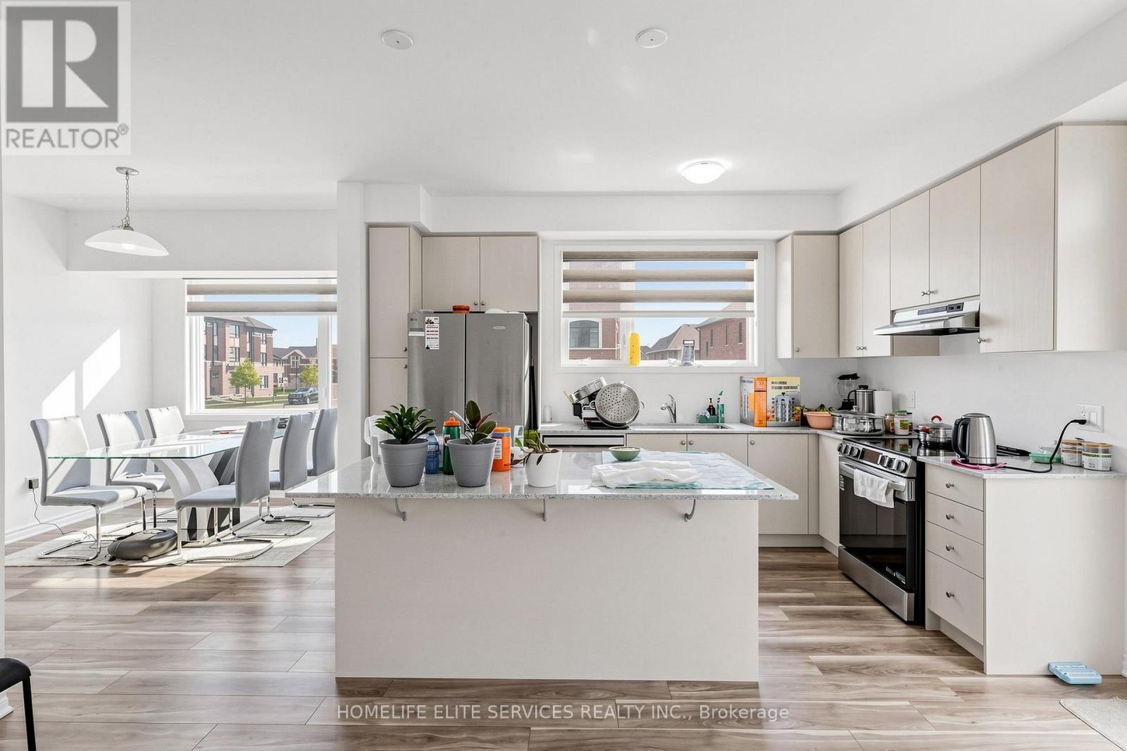 3238 BRIGADIER AVENUE - 13