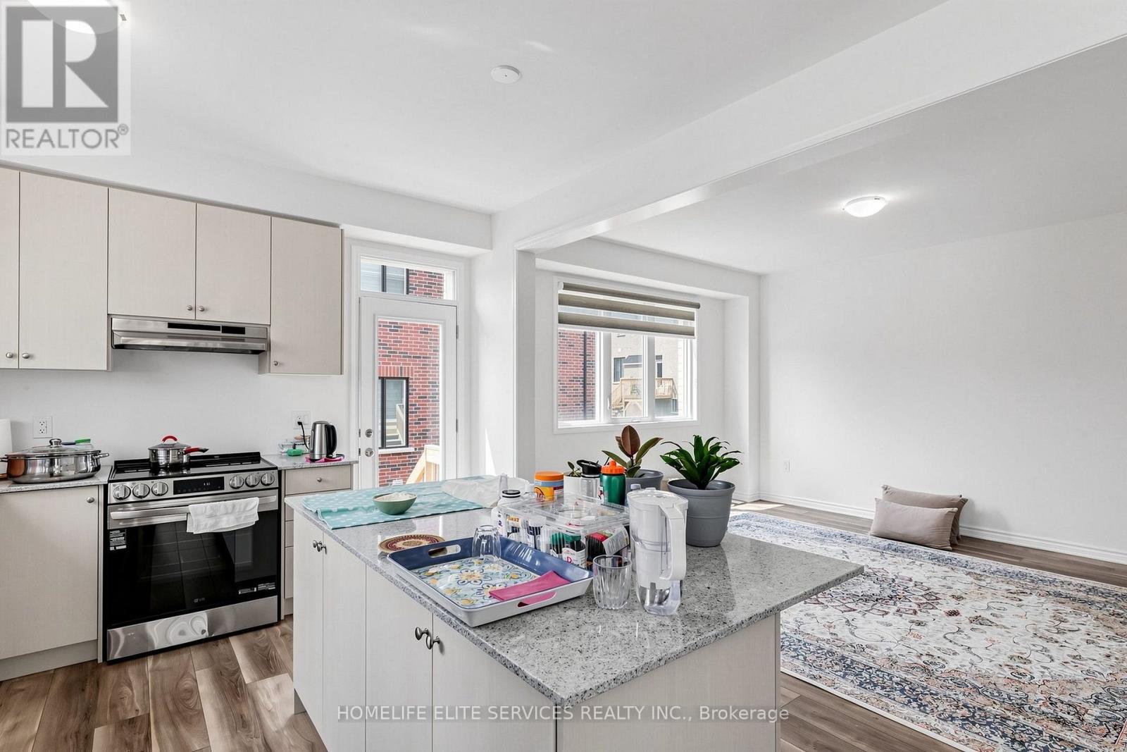 3238 BRIGADIER AVENUE - 16