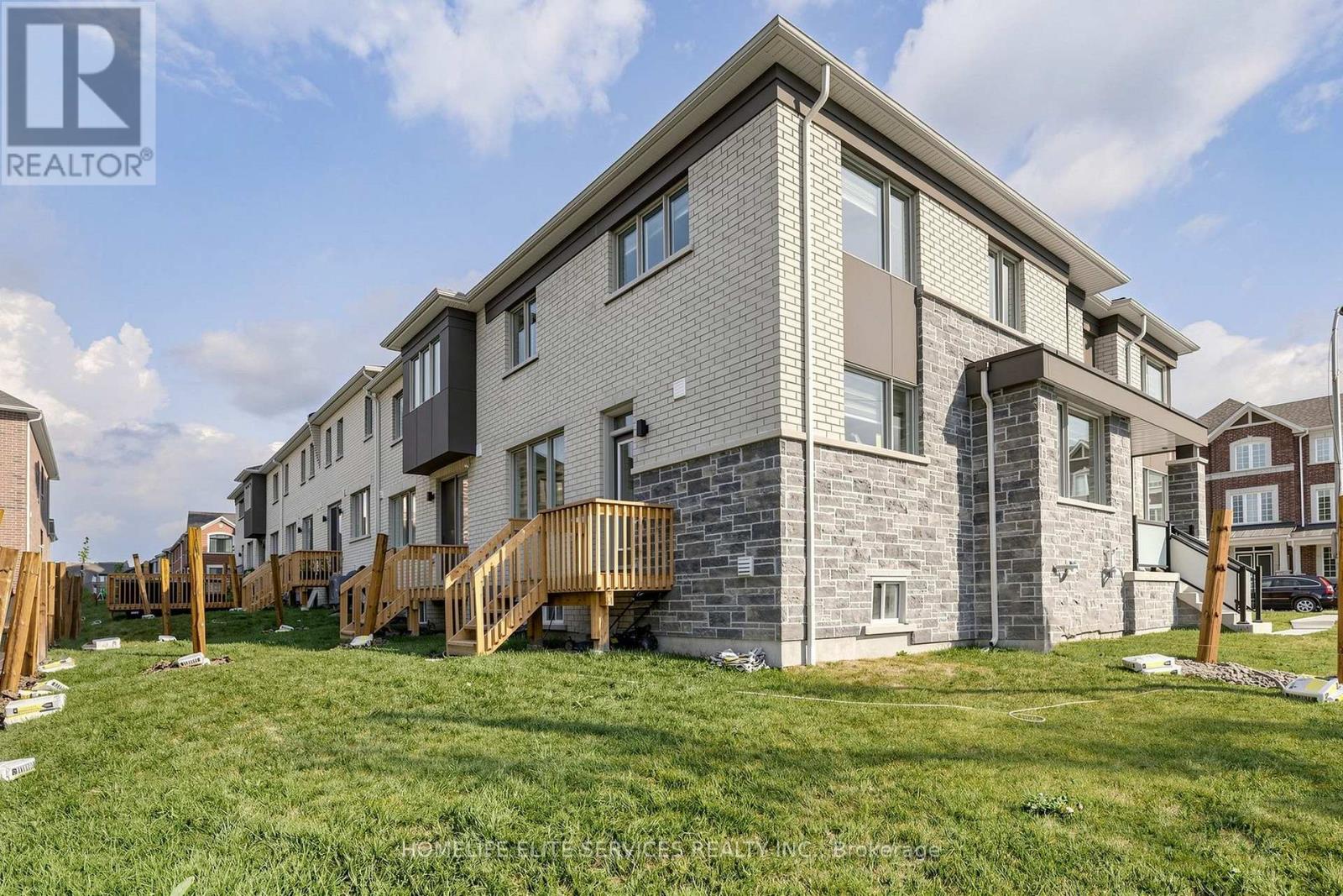 3238 BRIGADIER AVENUE - 49