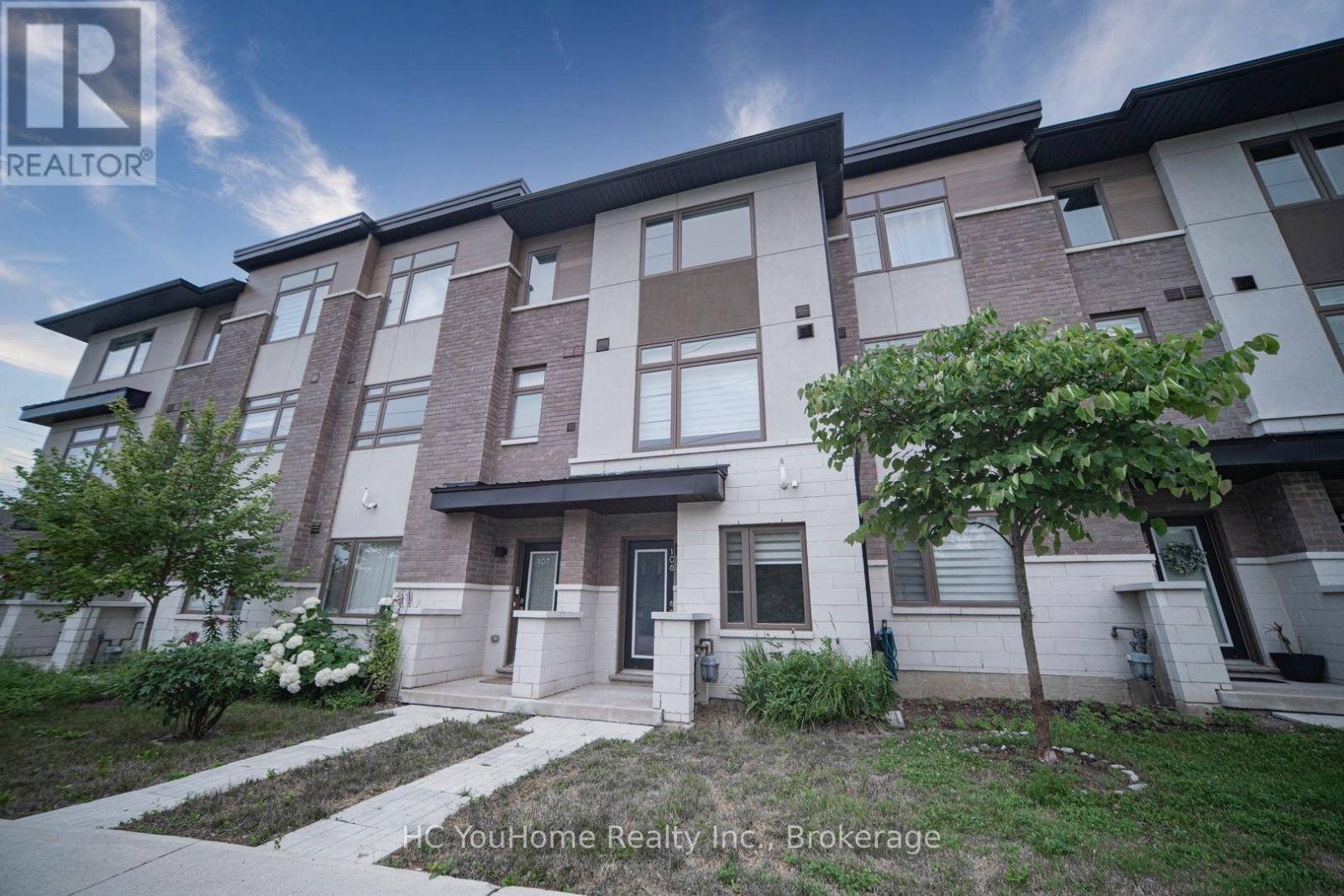 #106 250 FINCH AVENUE - 3