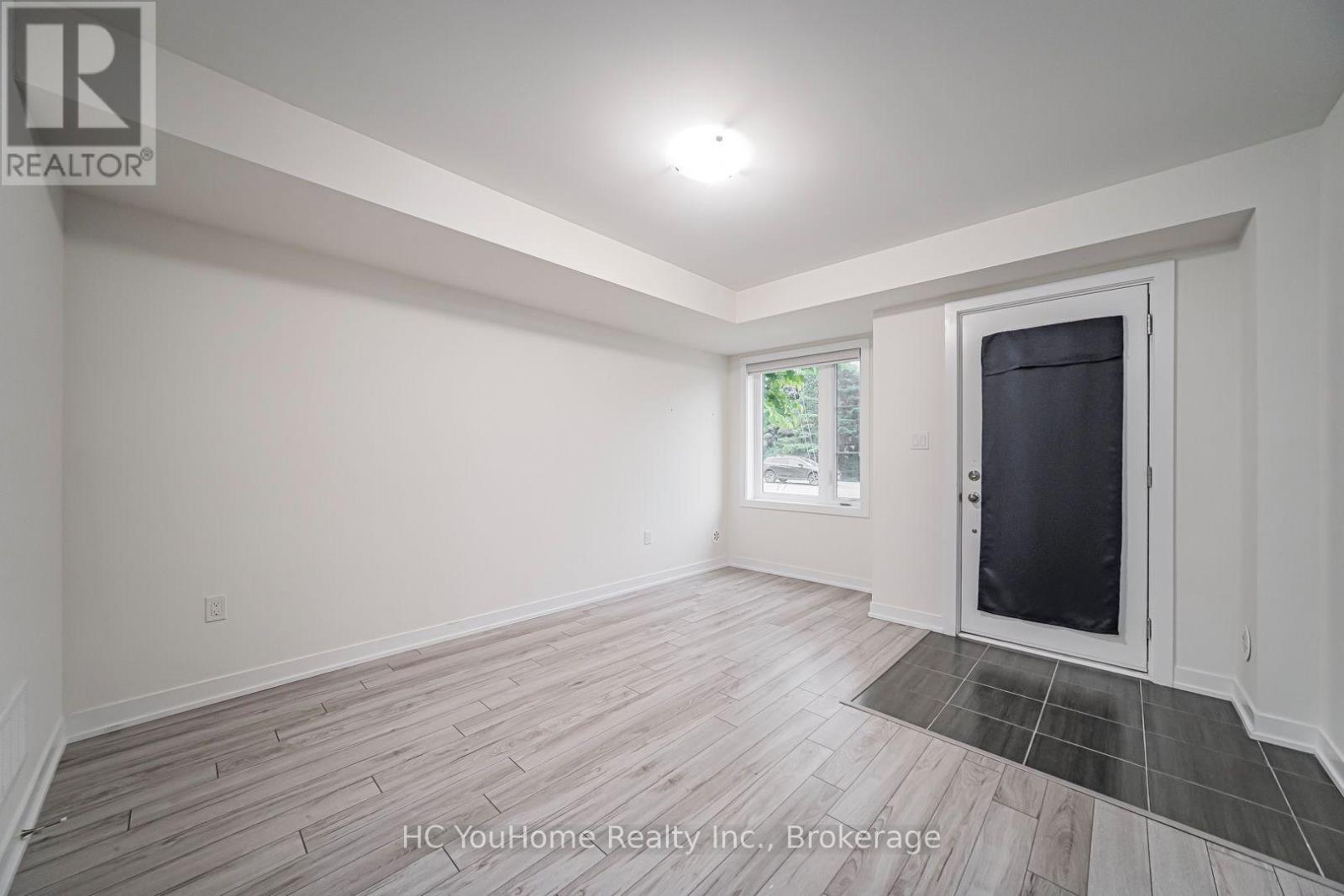 #106 250 FINCH AVENUE - 8
